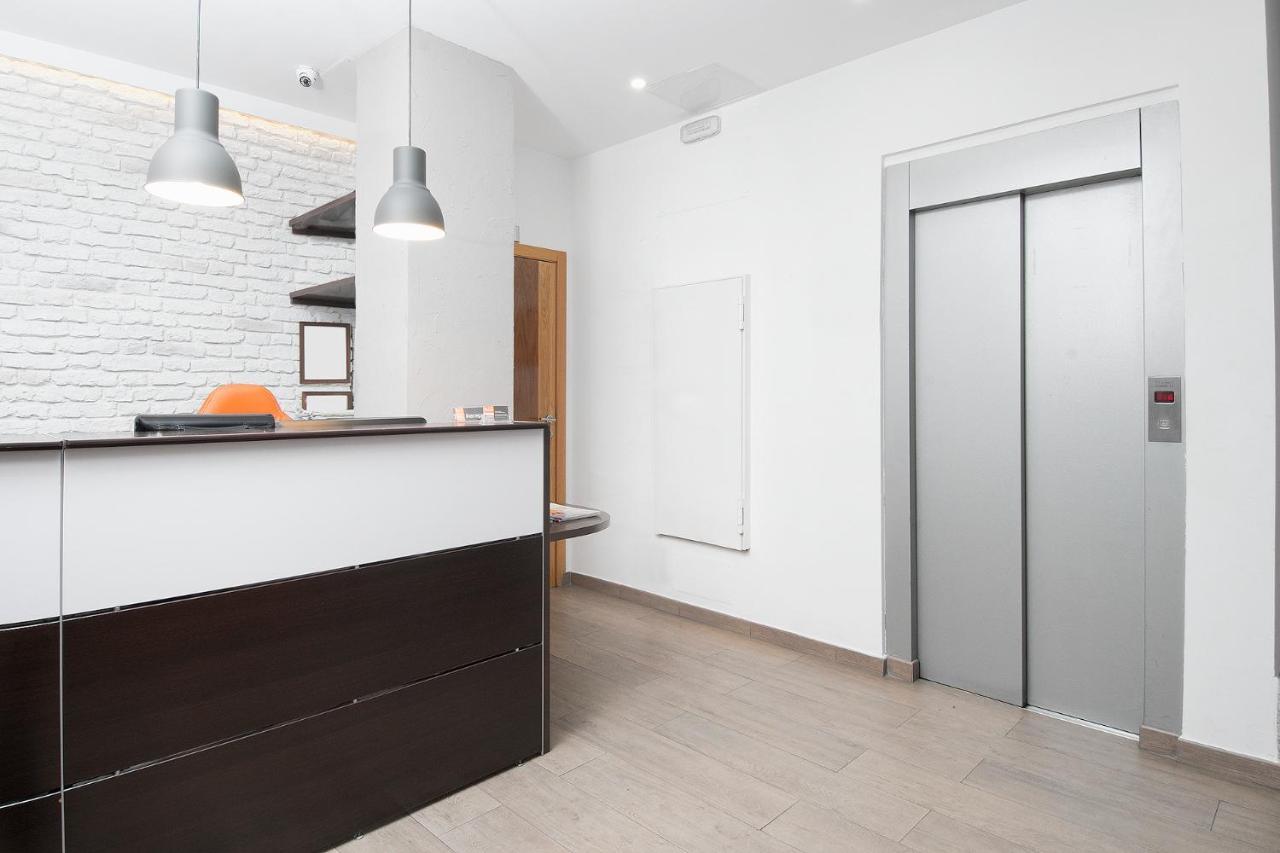 Plaza 5 Carabanchel Apartment Madrid Extérieur photo
